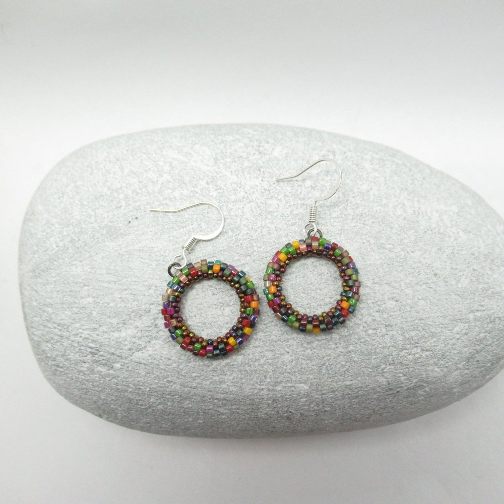Peyote circle earrings